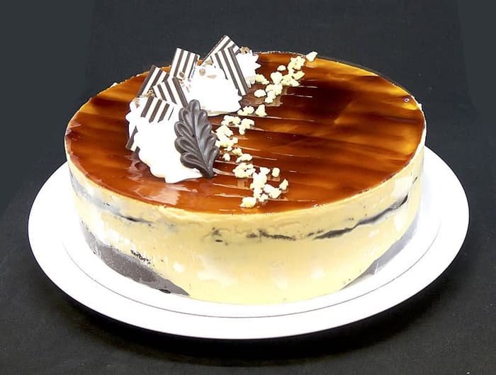 Caramel Cream Cake - Image 3